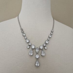 PREMIER DESIGNS Necklace And Earrings Set